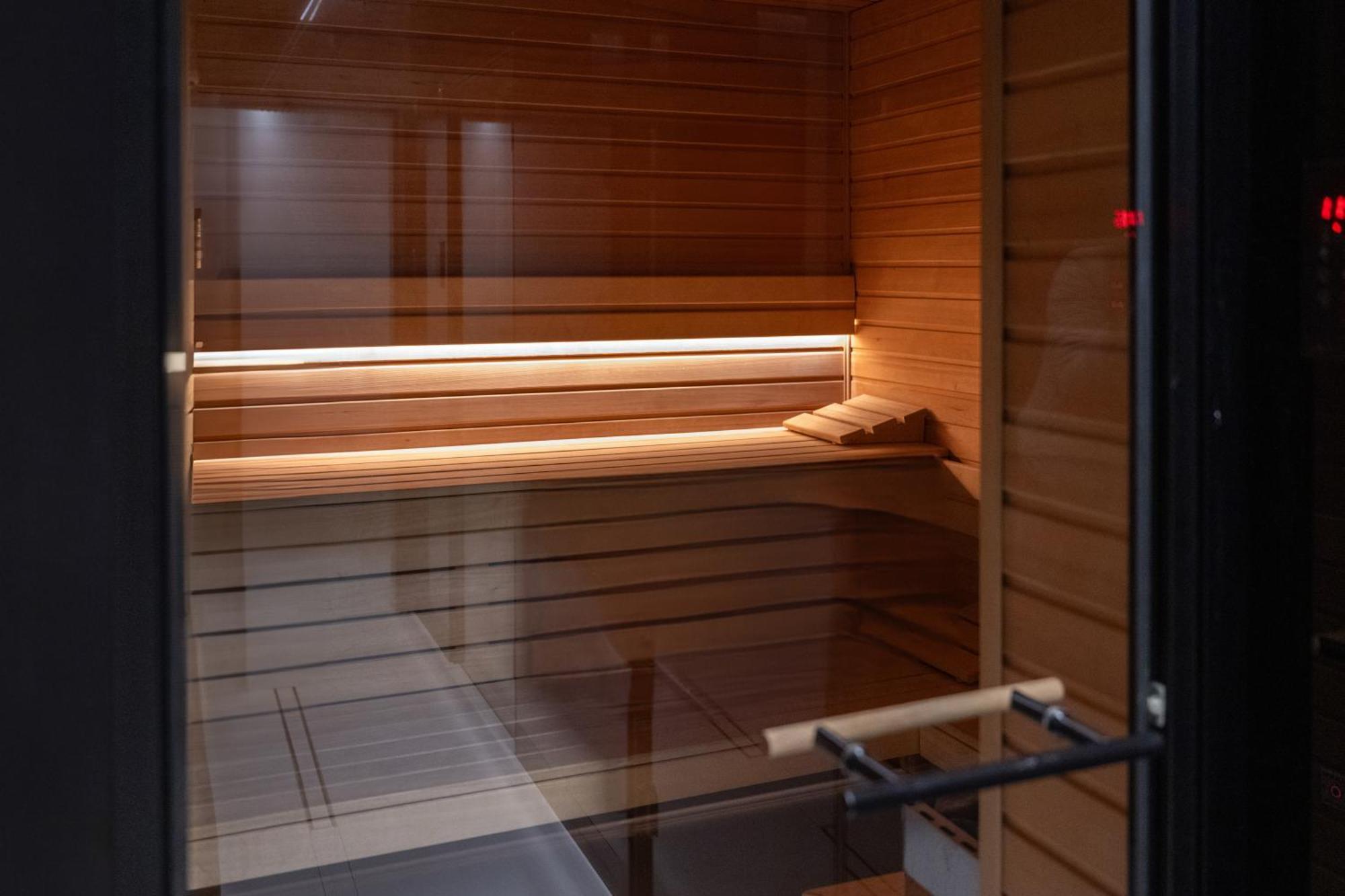 Apartment Brabank Riverside Stara Stocznia Premium Sauna & Gym グダニスク エクステリア 写真